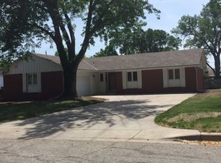 6505 E Abbotsford Dr, Wichita, KS 67206
