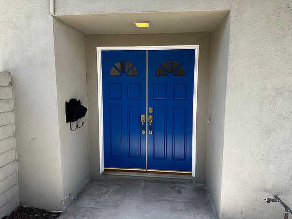 4th image of 344 Somerset Dr