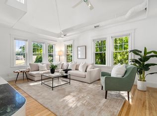 19 Ricker Ter #19, Newton, MA 02458