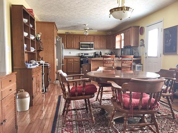 5th image of 134 General Cleburn Dr