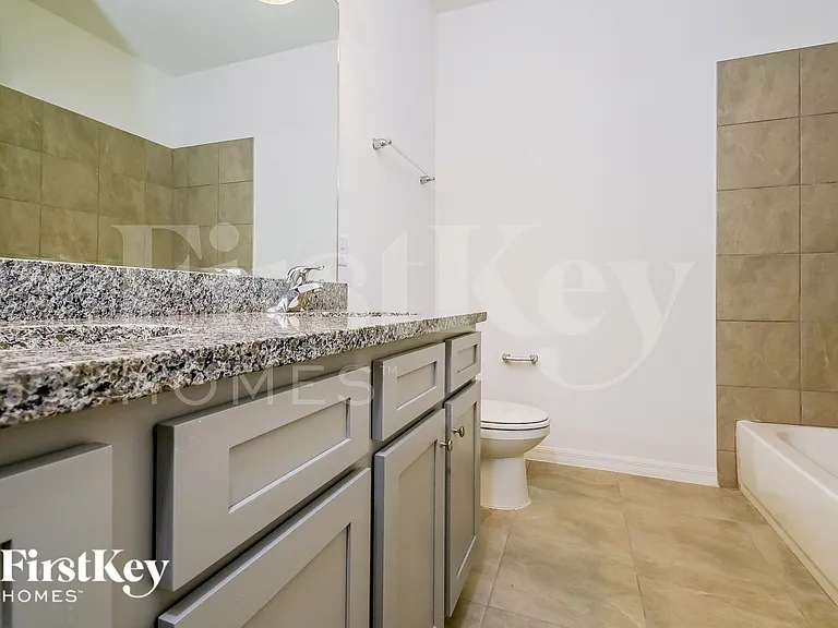 209 Windsor Reserve Dr — Photo 15