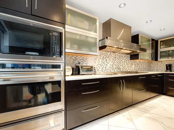 58-10 83rd Place image 11 of 36