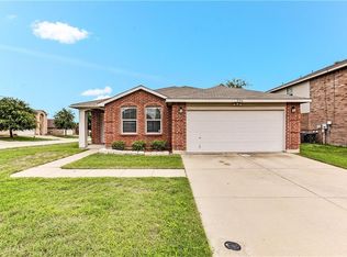 5216 Blue Quartz Rd, Fort Worth, TX 76179