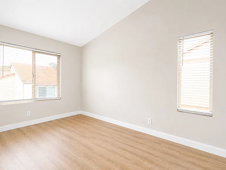 1112 S Cypress Ave #48 — Photo 12