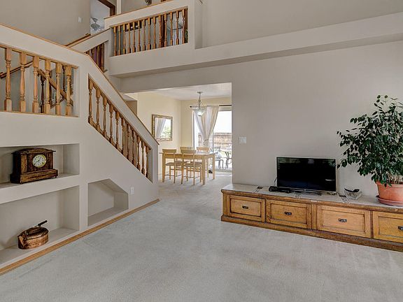 5th image of 11 Buckbrush Pl