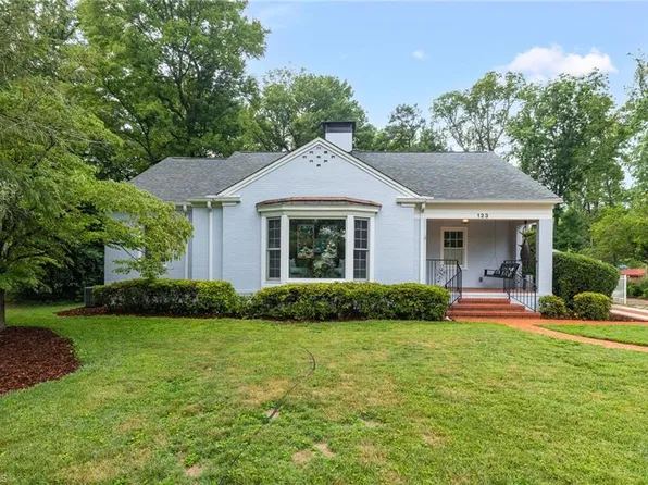 123 Beverly Pl, Greensboro, NC 27403