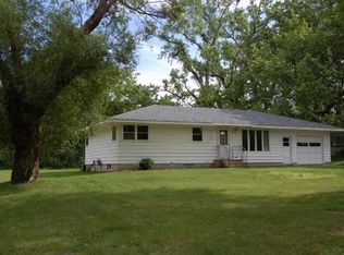 6068 Cedar St, North Branch, MN 55056