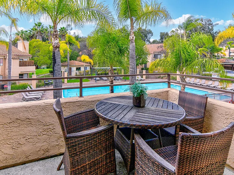 Rancho Hillside Apartments — Photo 28