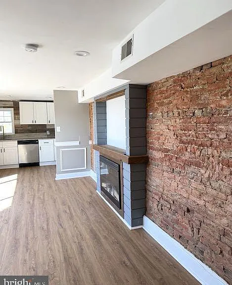4594 Baker St — Photo 3