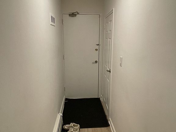 3rd image of 2940 Dundas St W #4
