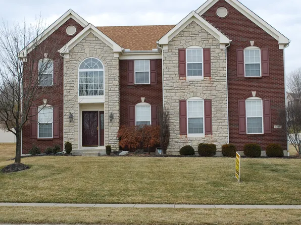 3825 W Sudbury Ct, Bellbrook, OH 45305
