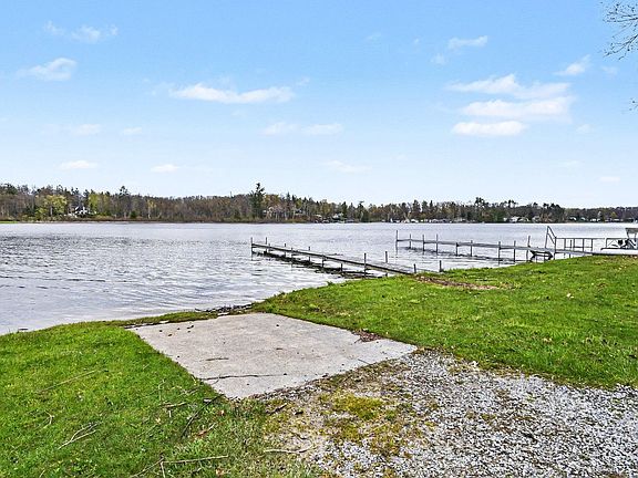 2nd image of 5376 Ausable Dr