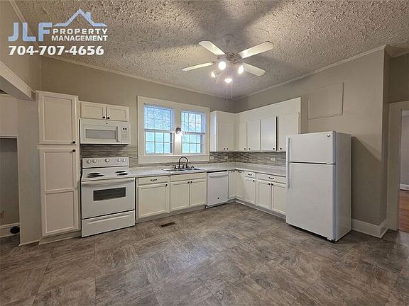 4th image of 421 Cannon St