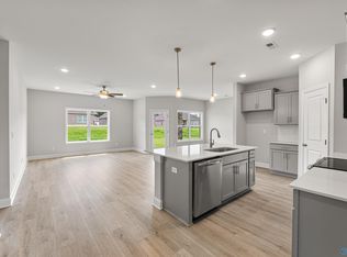 171 River Pointe Dr, New Market, AL 36761