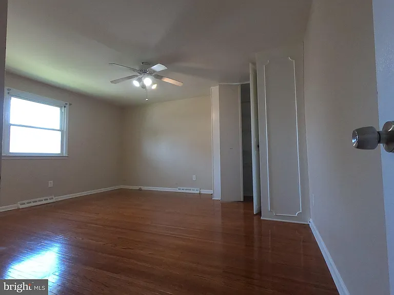 436 S Suffolk Dr — Photo 32