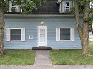 145 S Johnson St, Merrill, MI 48637