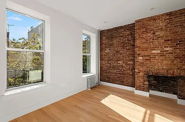 Rented by Jonis Realty | media 2