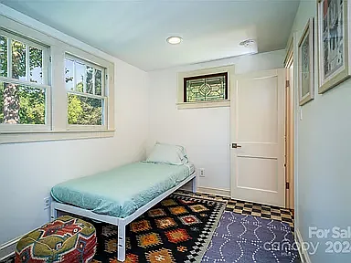 96 Barnard Ave — Photo 9