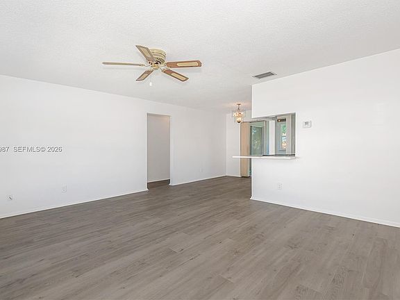 3rd image of 340 Leisure Blvd