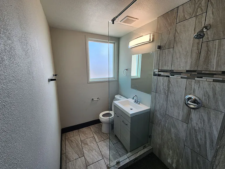 311 N 16th St #14 — Photo 4