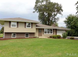 11417 W Farmington Rd, Hanna City, IL 61536