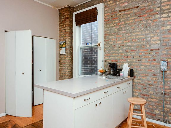 5th image of 1451 W Augusta Blvd Unit F4