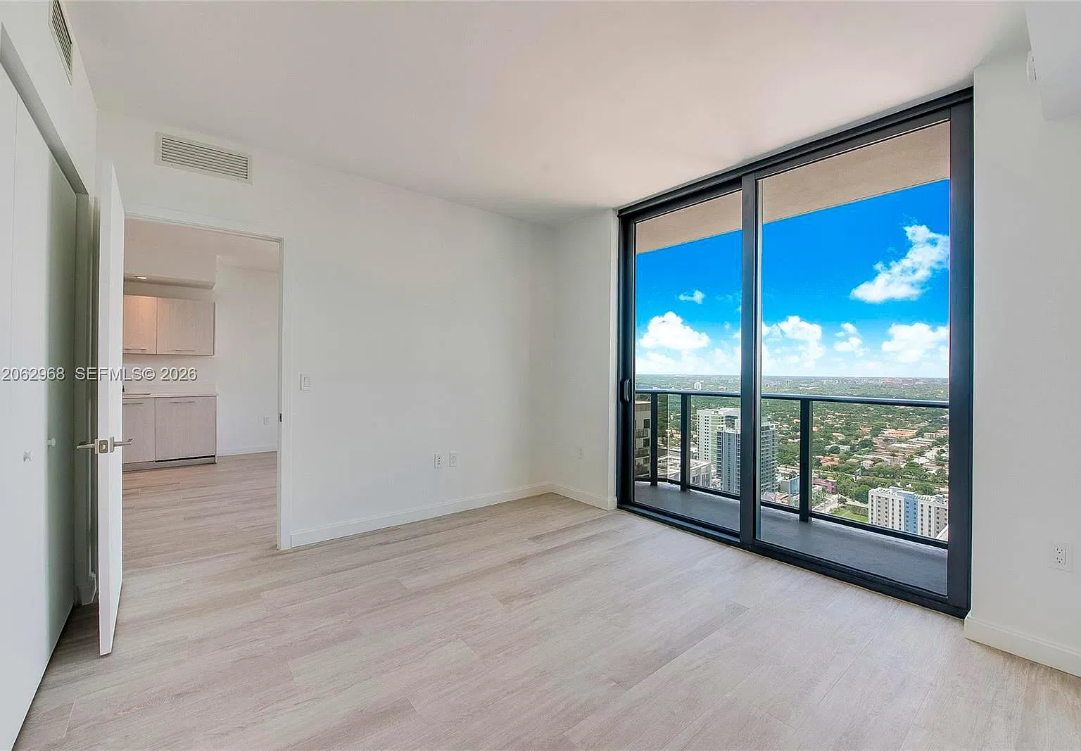 Brickell Heights West Con — Photo 3