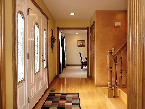 Entry/Foyer