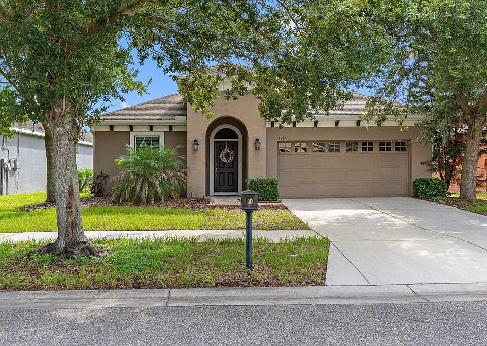 1st image of 15913 OAKLEAF RUN DRIVE