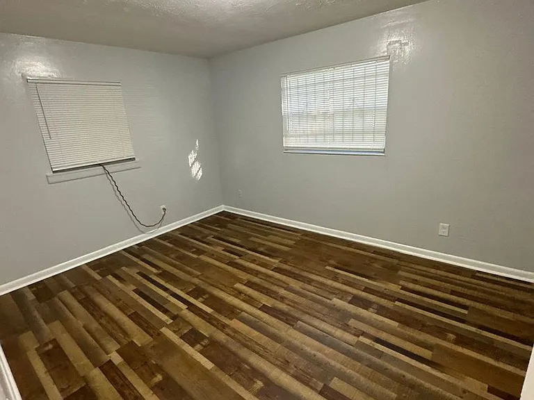 4020 Canal St — Photo 15