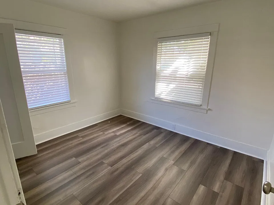 bedroom #1
