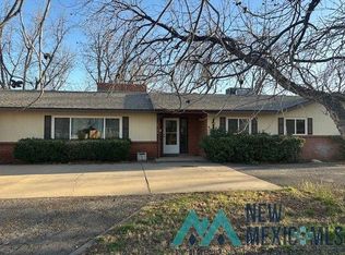 1415 S Country Club Cir, Carlsbad, NM 88220