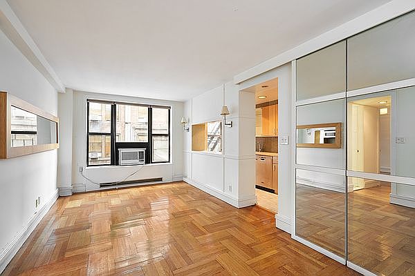 1st image of 111 E 88th St APT 8D
