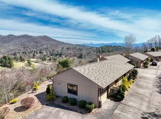 346A Ridgecrest Villas Dr, Franklin, NC 28734