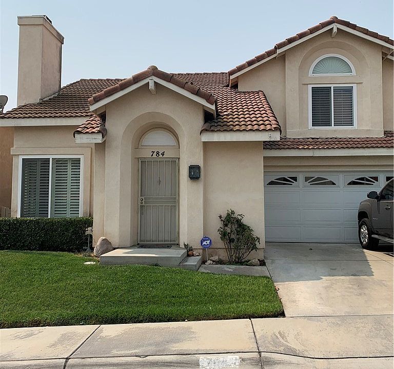 1st image of 784 Silvestre St