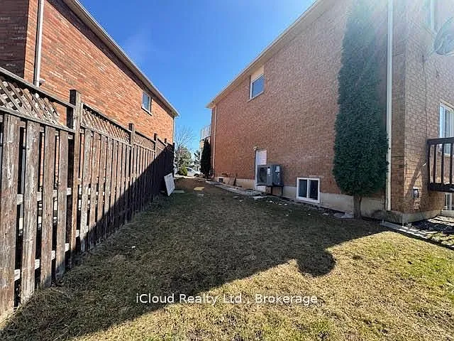 28 Tianalee Cres #BASEMENT — Photo 11