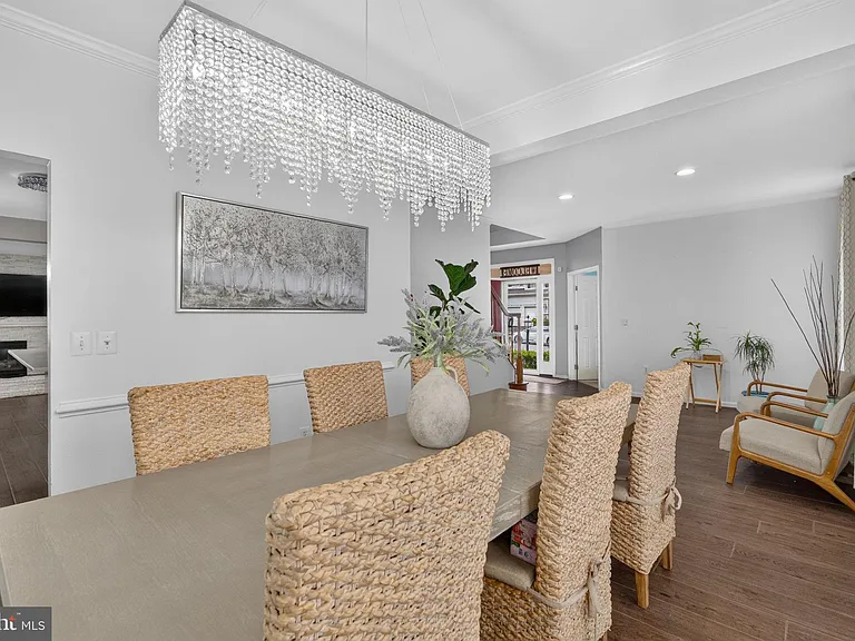 13016 Pilgrims Inn Dr — Photo 12