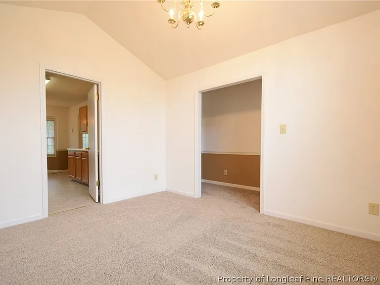 1328 Butterwood Cir — Photo 3