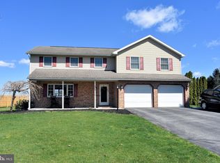 684 Greenfield Dr, Chambersburg, PA 17202