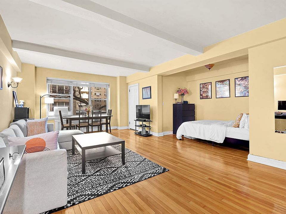 1st image of 400 E 52nd St APT 2B