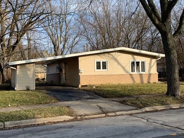 1st image of 455 Shabbona Dr