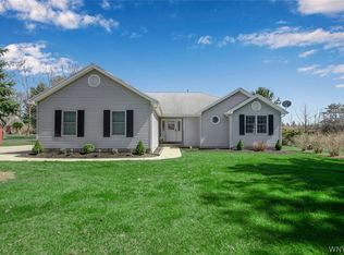 864A Mill Rd, East Aurora, NY 14052