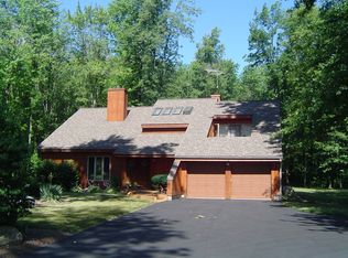 8250 Claus Rd, Amherst, OH 44001