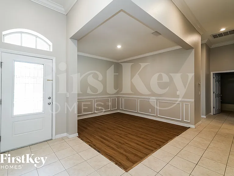 11737 Summer Springs Dr — Photo 2