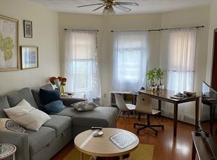 31 Lloyd Rd #31, Watertown, MA 02472