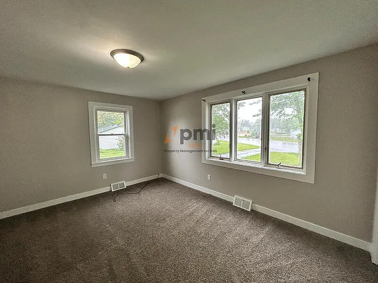 503 Pratt St — Photo 9