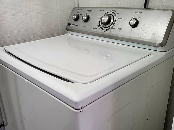 4th image of 2706 W Girard Ave