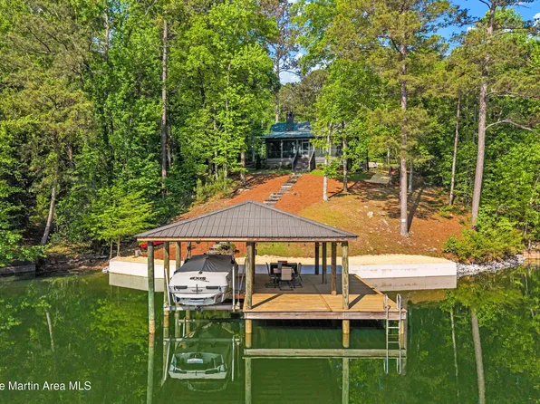 74 Bluebird Trl, Jacksons Gap, AL 36861