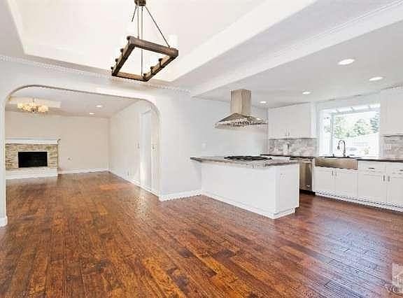 3rd image of 423 Alpine Ave