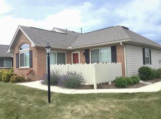 624 Monticello Ct, Pataskala, OH 43062